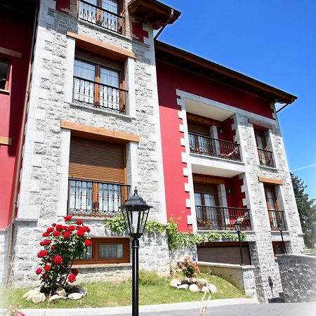 Apartamentos Rurales La Vina Onís Kültér fotó