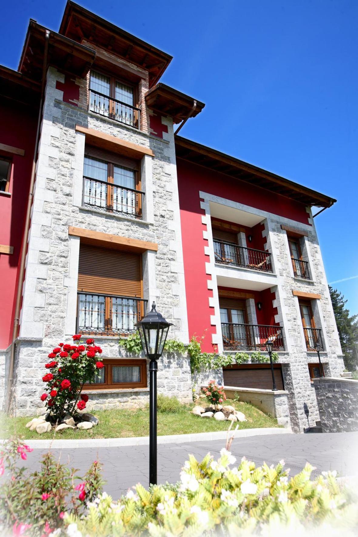 Apartamentos Rurales La Vina Onís Kültér fotó