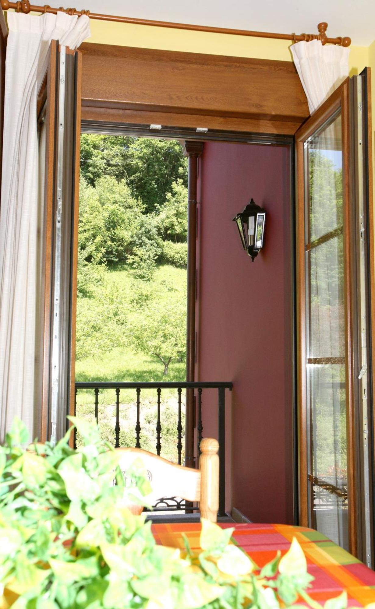 Apartamentos Rurales La Vina Onís Kültér fotó
